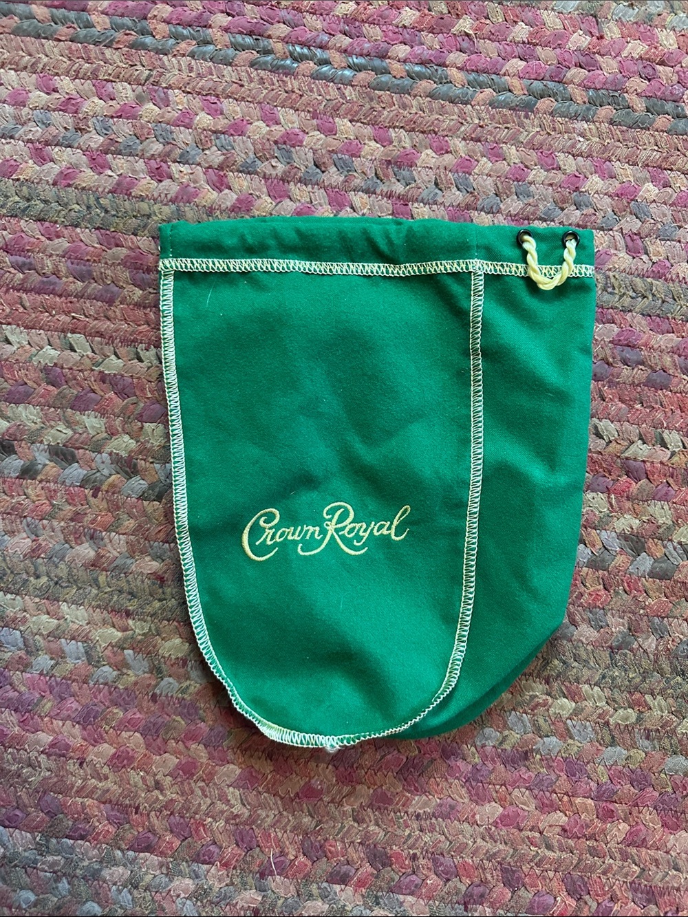 CROWN ROYAL GREEN FELT DRAWSTRING BAG